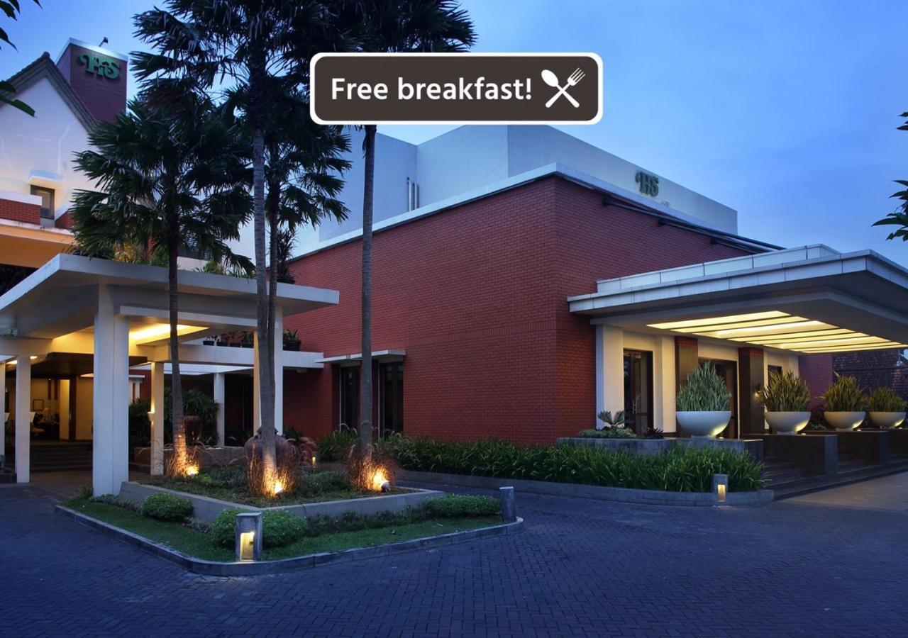 Hotel Santika Premiere Malang Exterior photo